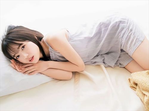 齊藤京子日向坂エログラビアおっぱい下着