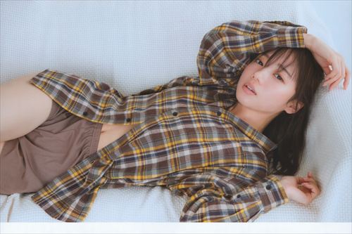 齊藤京子日向坂エログラビアおっぱい下着