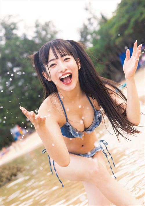 桜木心菜 グラビア 2025年9月 ビーチポーズ
