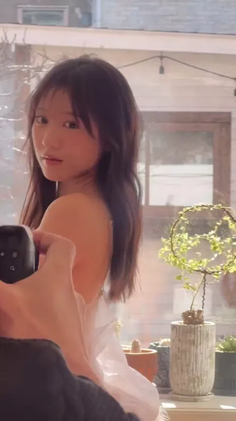 横野すみれのセクシーな動きが光るGIF グラビアの魅力全開