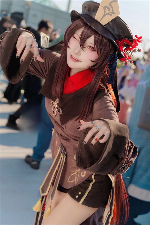 c107エロコスプレエロコスえなこ伊織もえコスプレイヤーおっぱい露出