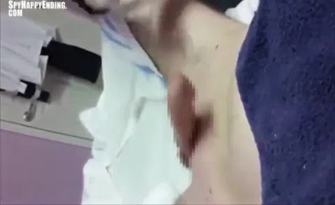 脱毛サロン 巨根手コキ ビクビク痙攣