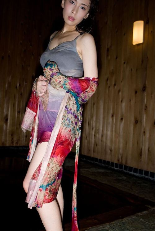 雛形あきこヌードエログラビア水着おっぱい