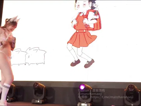 中国イベント アイドル 乳首ビンビン 踊り続け