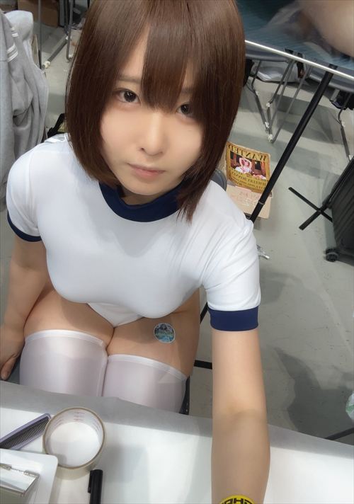 南ななせヌードエロ乳首グラビア写真集南さんは廊下を走らない