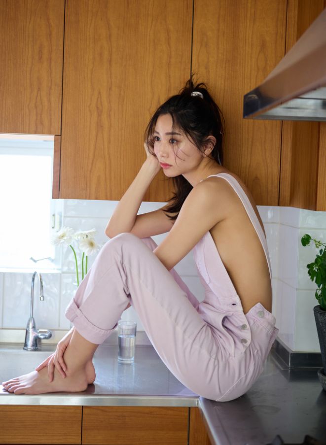 斎藤恭代ヌードおっぱいエロ写真集Brand New Glow