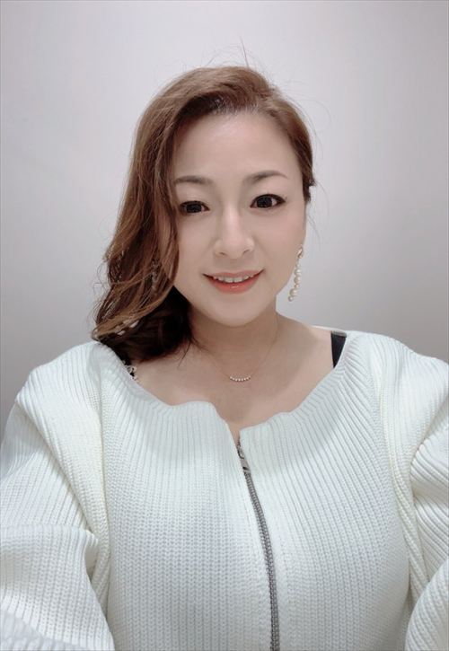 山口玲子ヌードエロ乳首写真集AVうちのママはGカップ