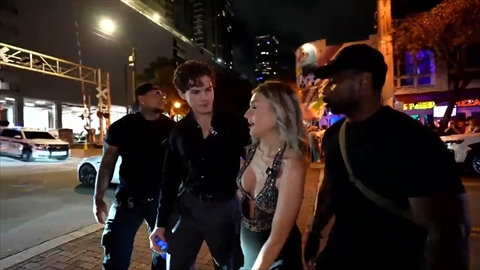 ノーパン美少女エロ画像