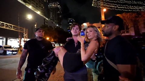 ノーパン美少女エロ画像