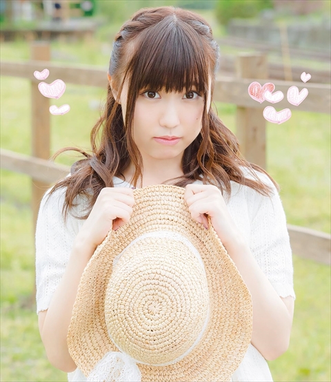 鈴木愛奈グラビアおっぱいエロ画像