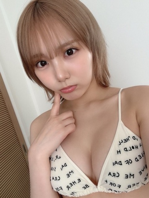 AKB48・田口愛佳、グラビアエースの水着姿がさすがに性的過ぎた・・