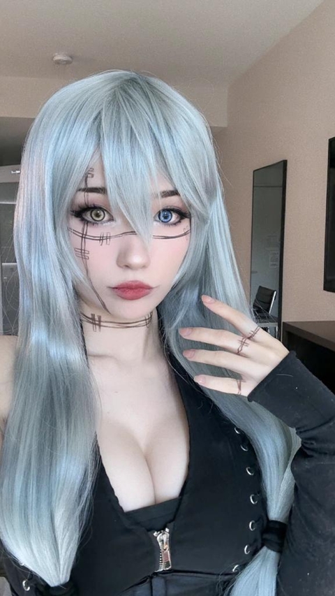 Emiruコスプレエロ画像
