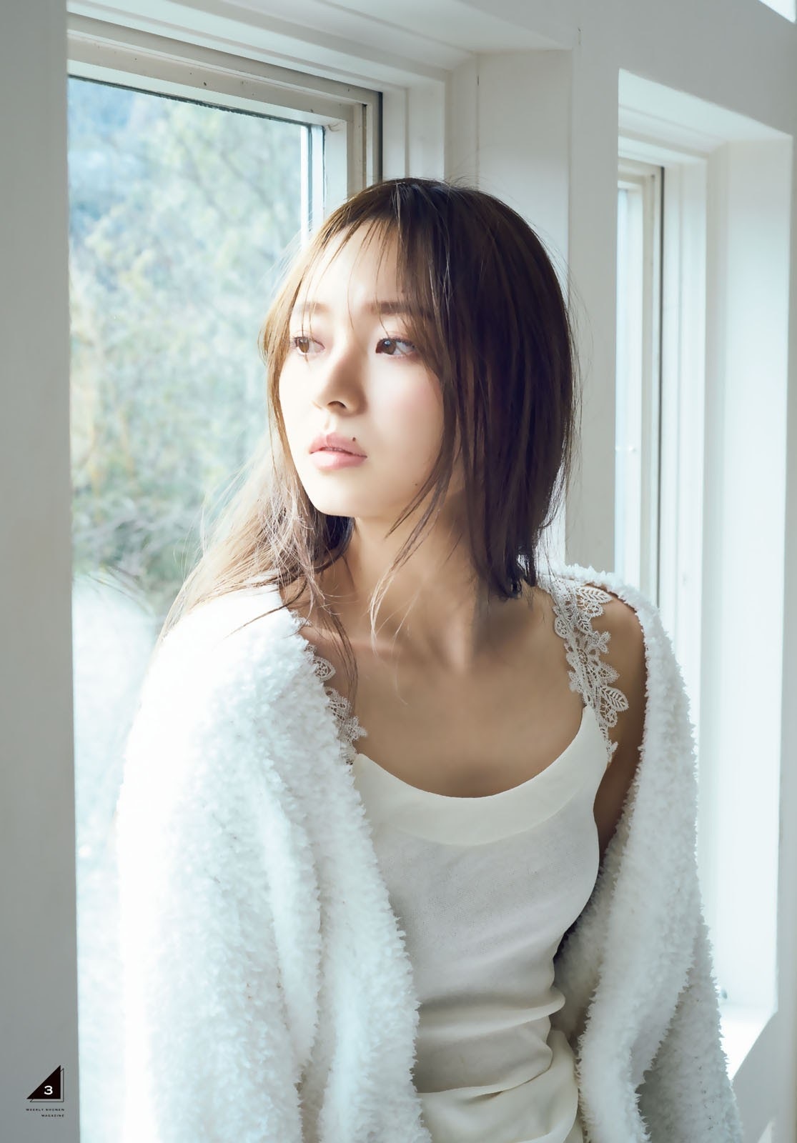 梅澤美波グラビアおっぱいエロ画像