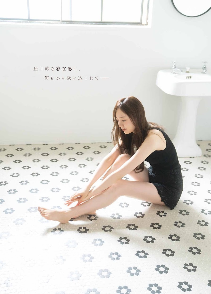 梅澤美波グラビアおっぱいエロ画像