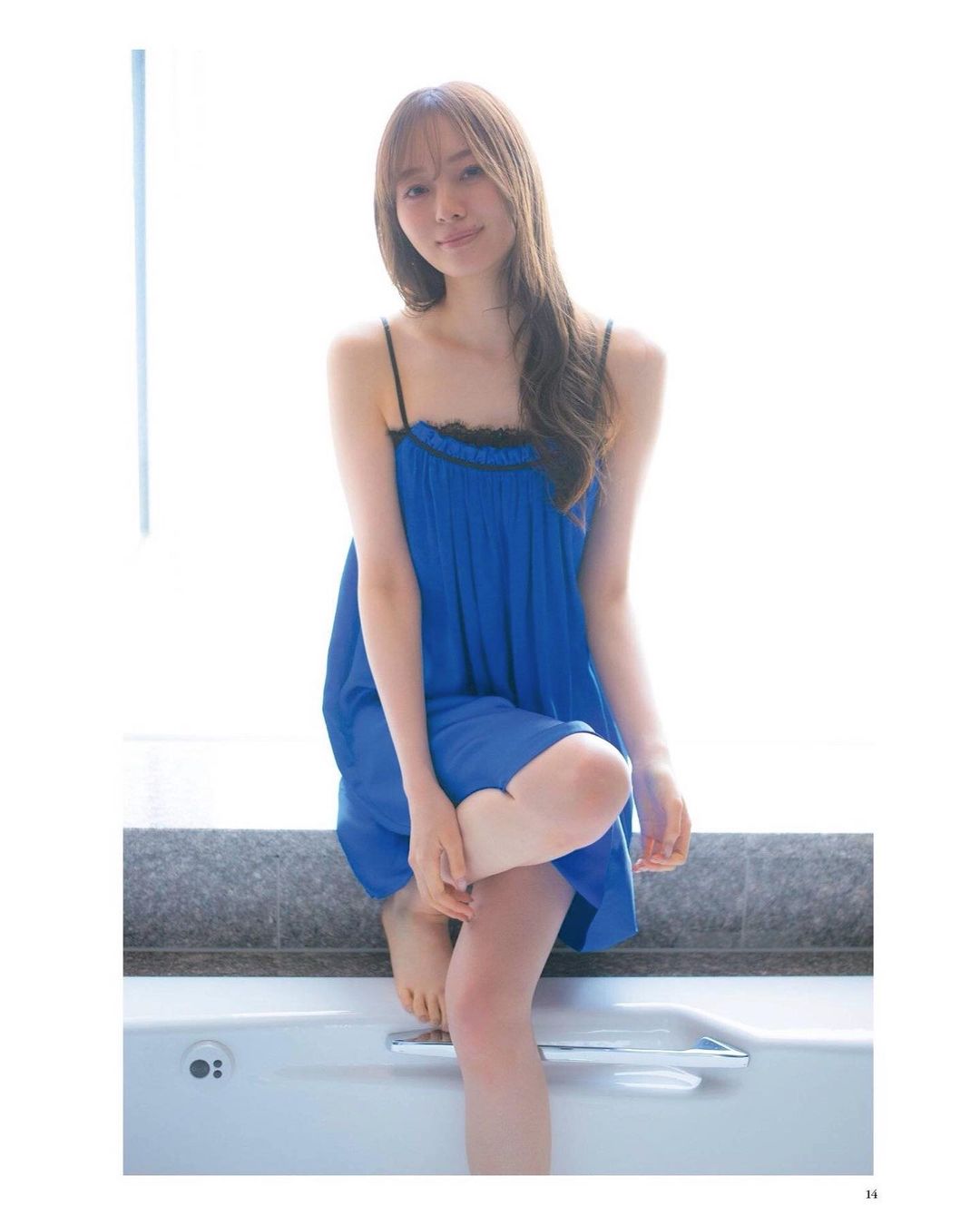 梅澤美波グラビアおっぱいエロ画像