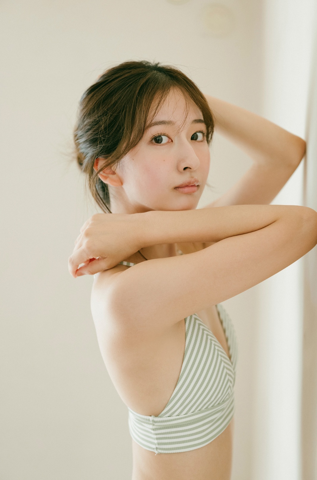 斉藤里奈エロ画像