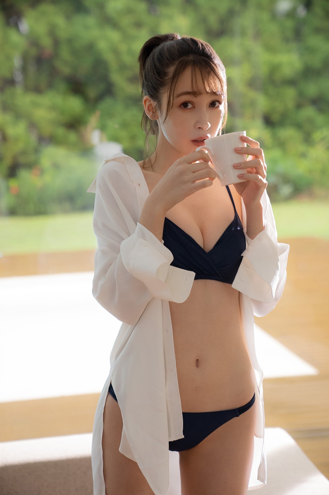 藤井サチおっぱいエロ画像