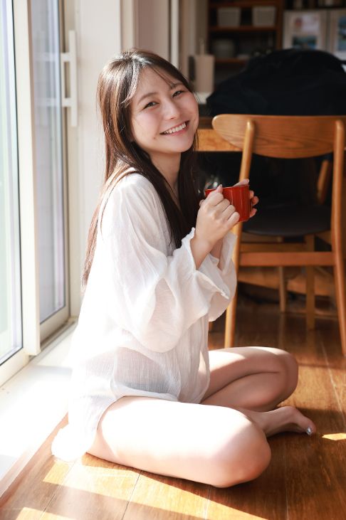 RISA乳首ヌードエロ画像