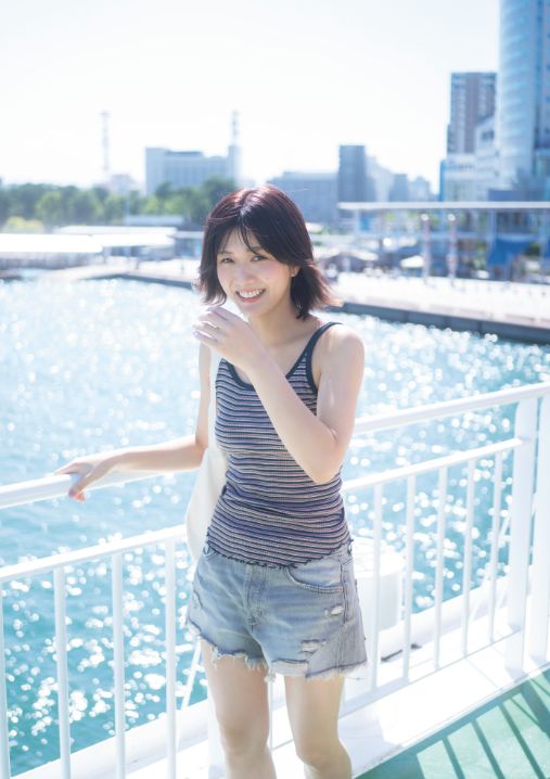 清水麻璃亜エロ画像