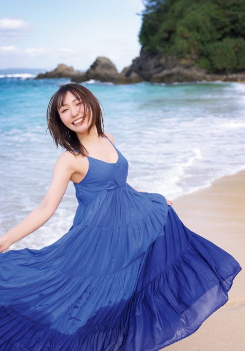 鈴木愛奈グラビアおっぱいエロ画像