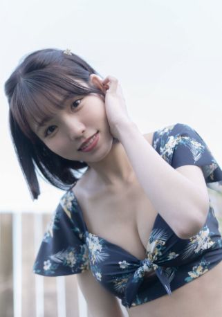 高橋彩音グラビアおっぱいエロ画像