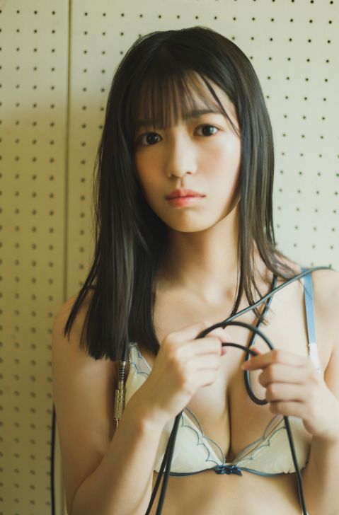 赤間四季おっぱいエロ画像