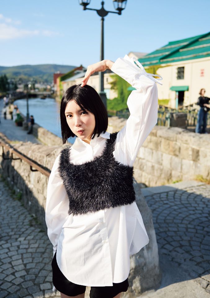 楓カレンヌードエロ写真集おっぱい乳首カレンと行く北海道旅行二泊三日