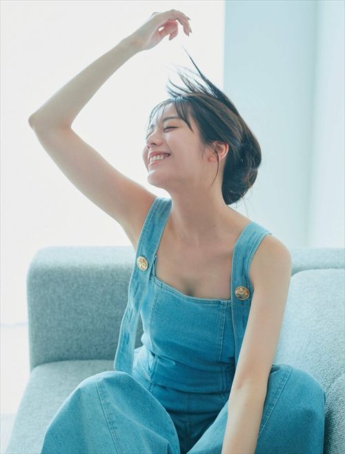 貴島明日香ヌードエロ濡れ場おっぱい水着グラビア写真集