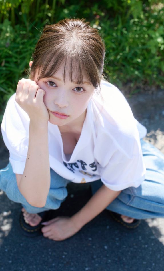 緑川春菜ヌードエロ写真集グラビア水着下着潮風に髪は揺れて