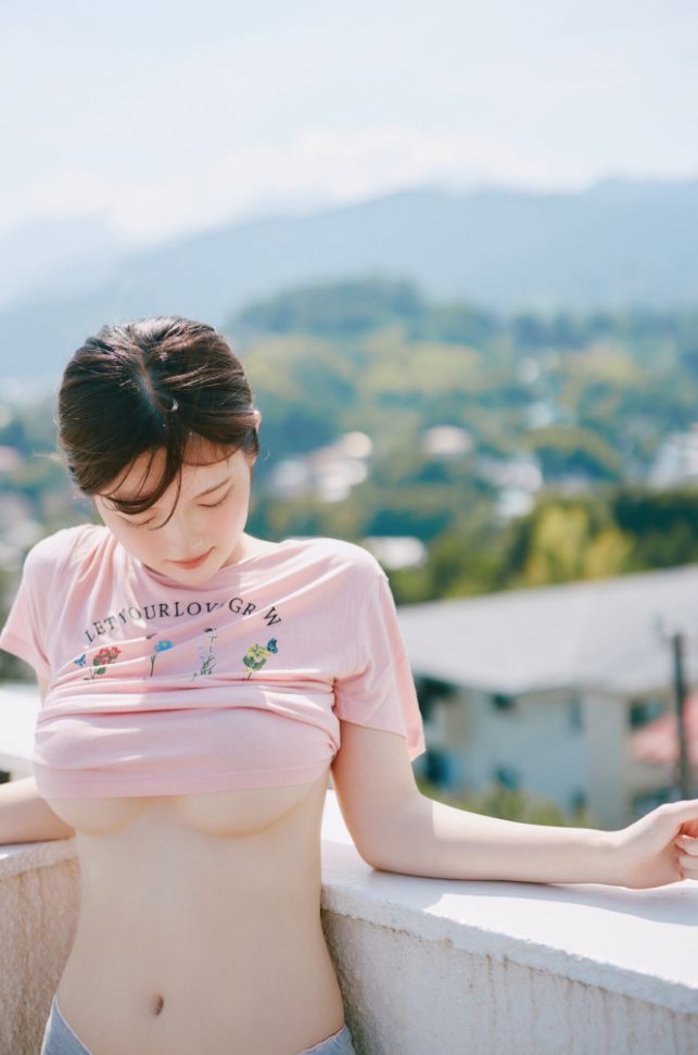 ちーまきヌードエロ乳首写真集おっぱいポロリ下着インフルエンサーアンダーブーブ