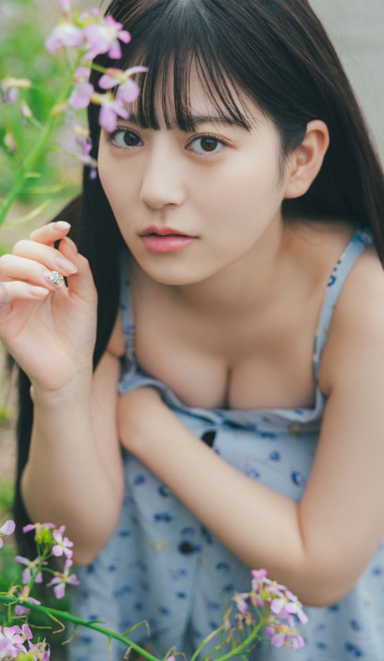 月足天音ヌードエロ写真集水着グラビアおっぱいFRUITSZIPPERアイドルストロベリーは乙女心