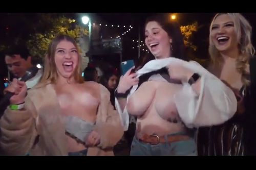 大バズりの巨乳女子大生!110ドルでおっぱい見せた瞬間