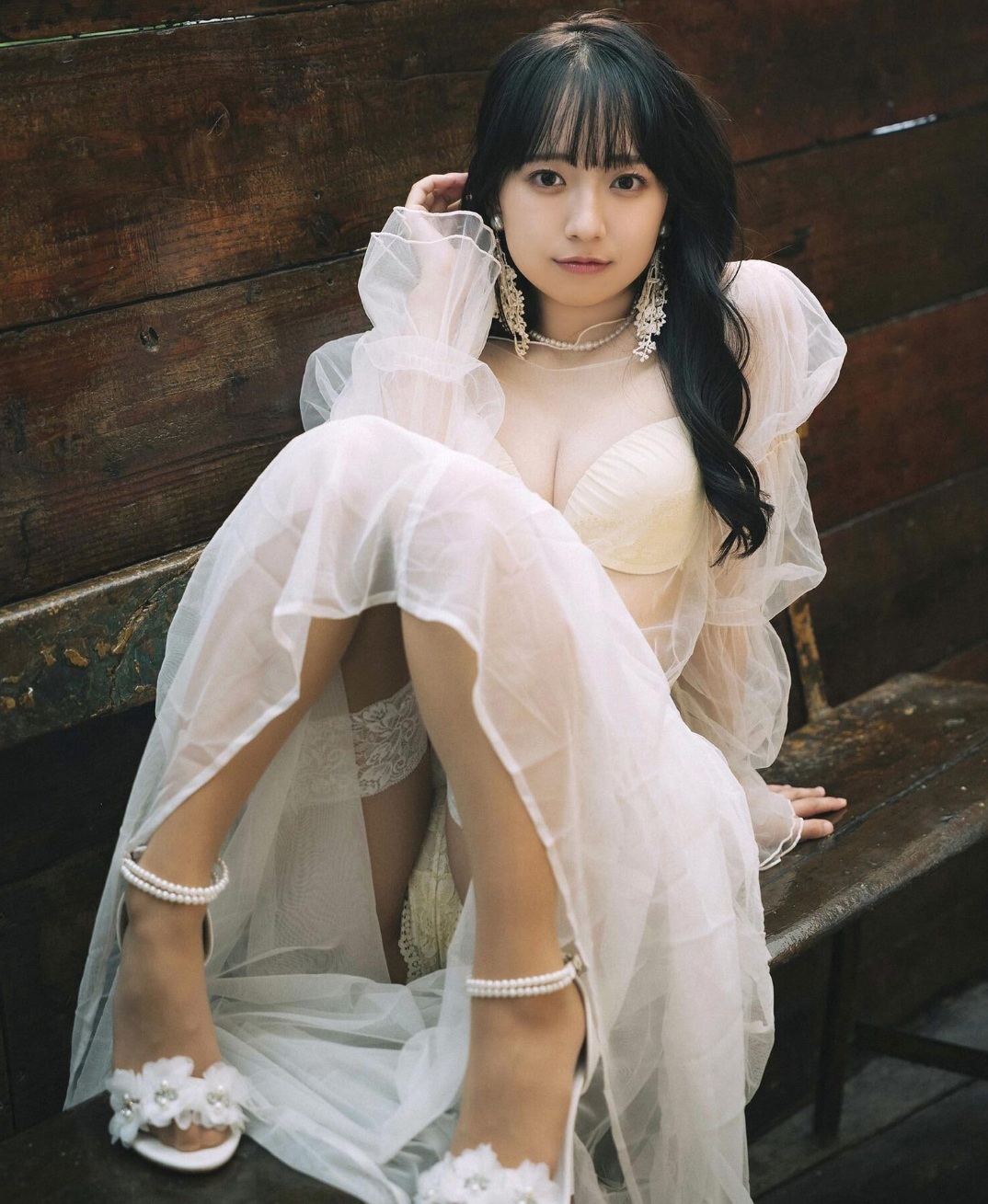 入間ゆいおっぱいエロ画像