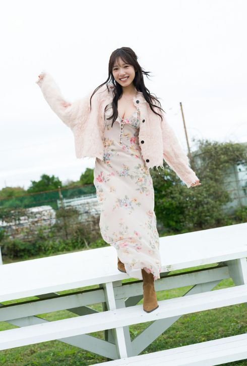 横野すみれおっぱいエロ画像