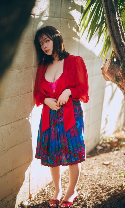 和地つかさおっぱいエロ画像