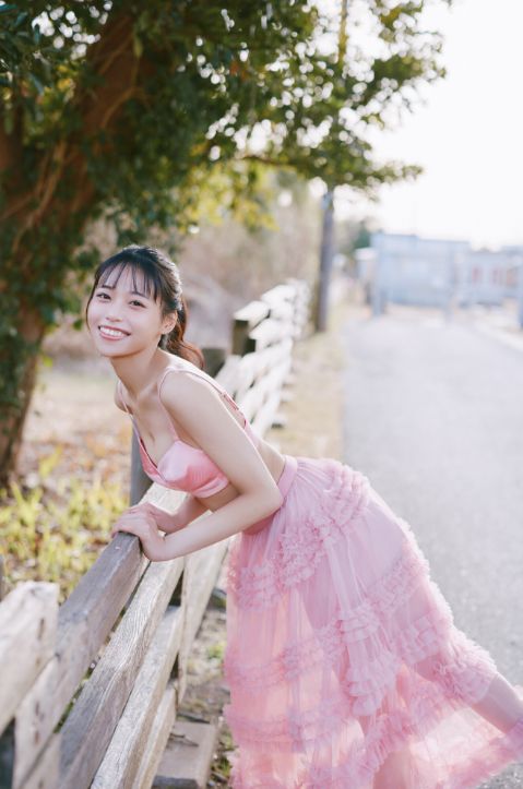 中西花おっぱいエロ画像