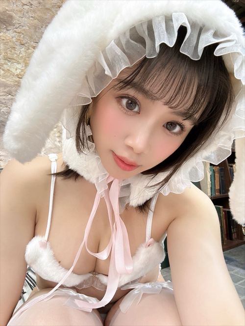 青山泰菜乳首ヌード濡れ場おっぱいエロ俺と○○○すれば売れる青山天南