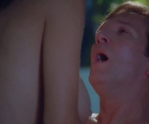 ジュリア・ベンソンヌードおっぱいエロ乳首濡れ場Masters of Horror