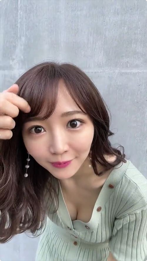 藤田かんなエロパンチラ下着おっぱい巨乳ABEMAアナウンサー