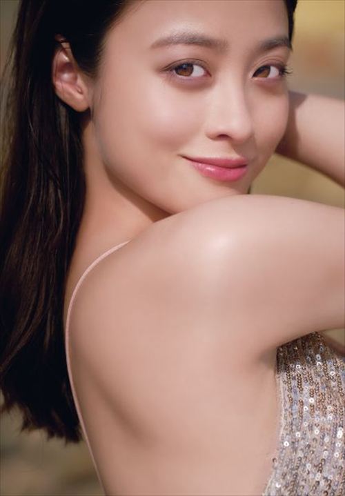 橋本環奈エロ写真集グラビア