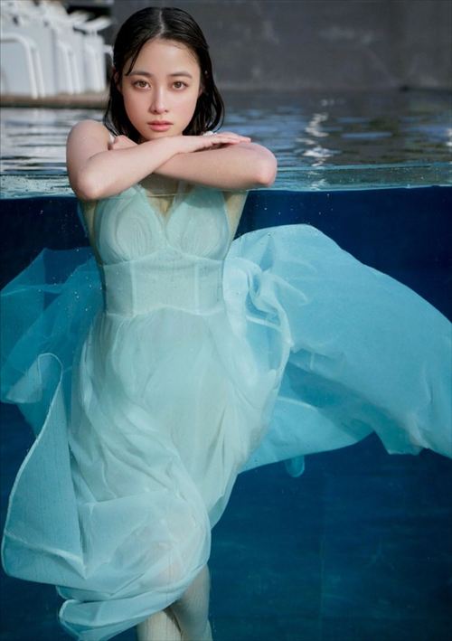 橋本環奈エロ写真集グラビア