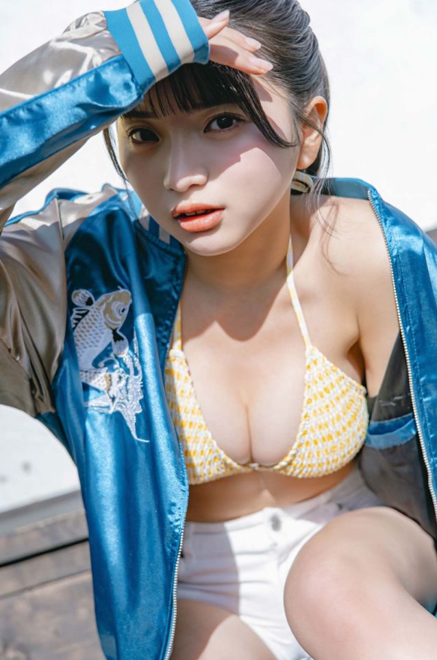 姫野ひなの写真集エロヌードおっぱい谷間蒼空パッション