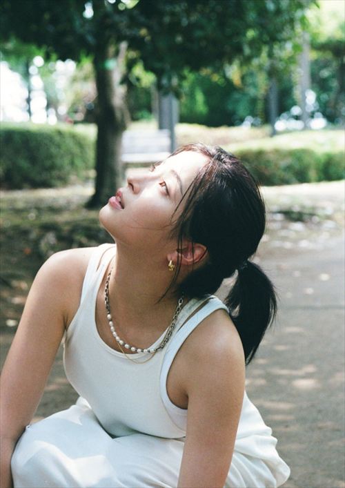 広瀬すず、お乳の形が丸わかりでエロいｗｗ