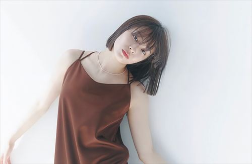 広瀬すず、お乳の形が丸わかりでエロいｗｗ