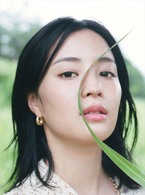 広瀬すず、お乳の形が丸わかりでエロいｗｗ