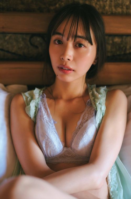井桁弘恵ヌードエロ写真集濡れ場つかのま