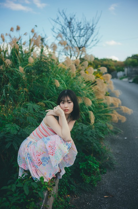 井本彩花エロヌードおっぱい写真集水着