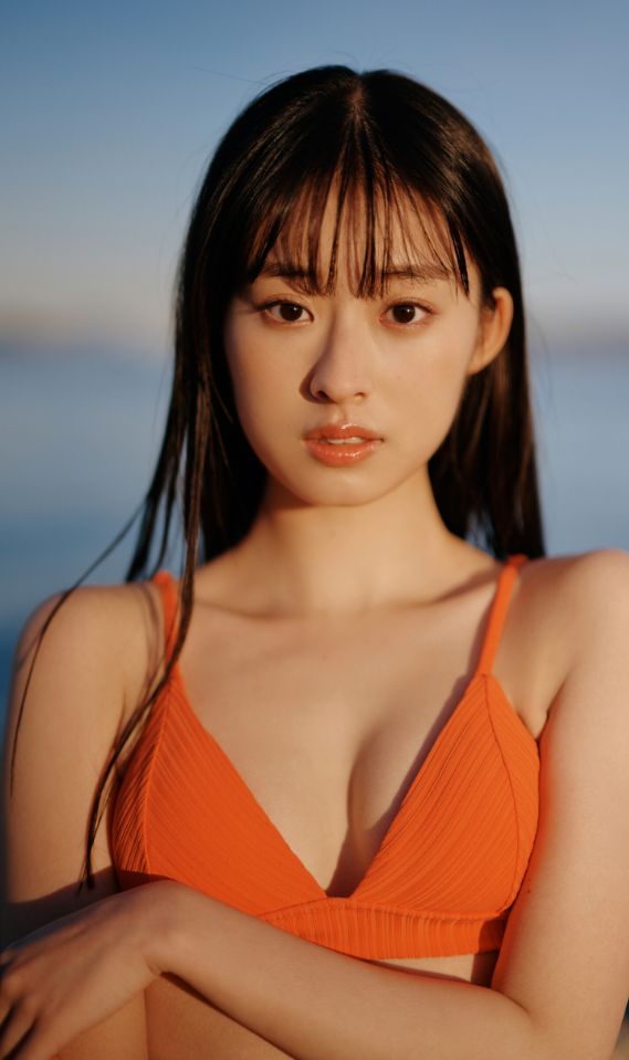 井本彩花エロヌードおっぱい写真集水着アオハル。アナザーエディション