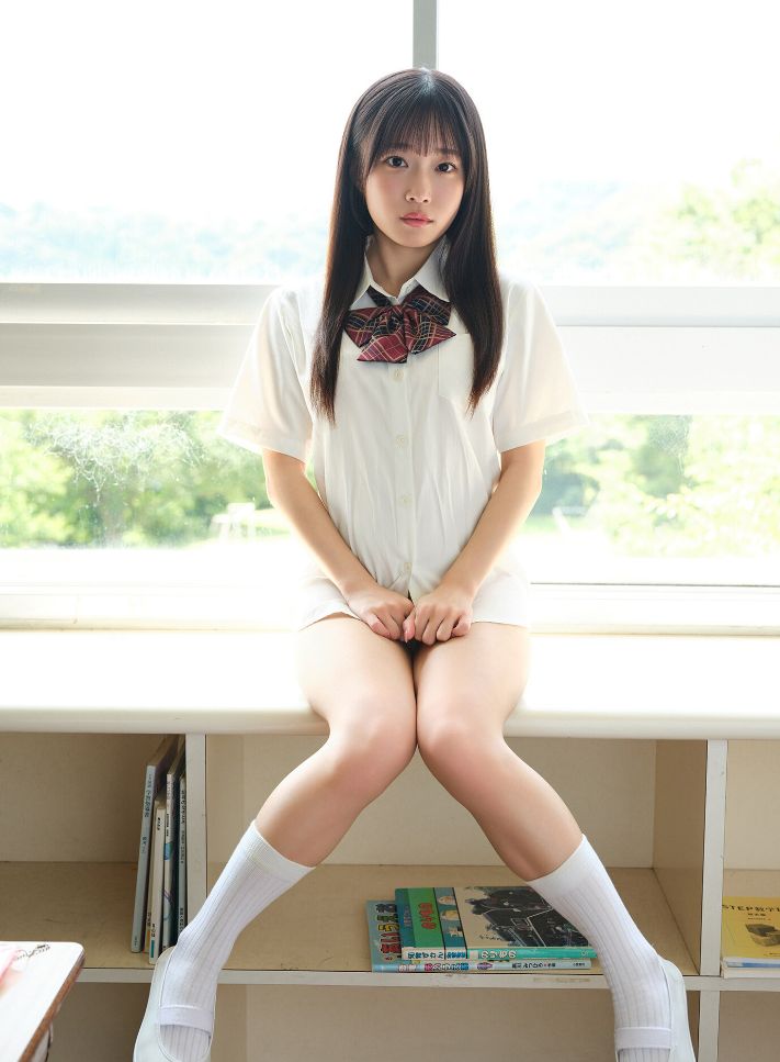 岸みゆヌード乳首エロ＃ババババンビ写真集「ゼロイチ学園 シーズン2 岸みゆ」