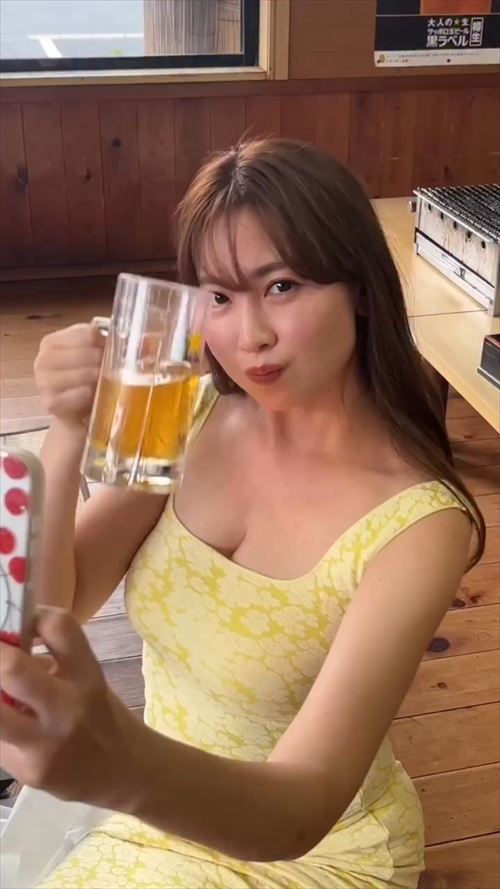 小嶋陽菜エロむちむちおっぱい